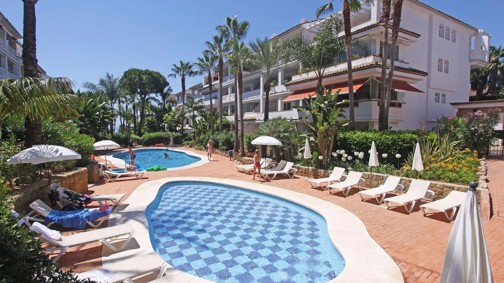 1105 Beachfront Apartment Golden Mile Marbella