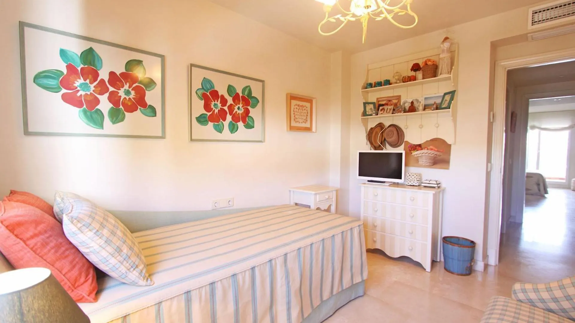 1105 Beachfront Apartment Golden Mile Marbella